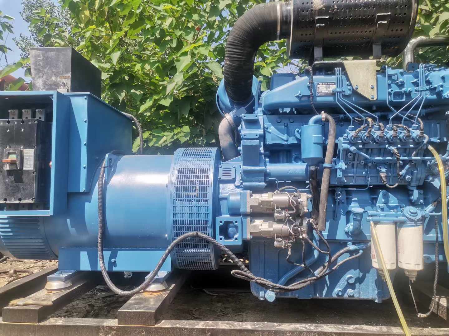 惠农详细说明降低 800kW 柴油发电机输出电流波动的方法